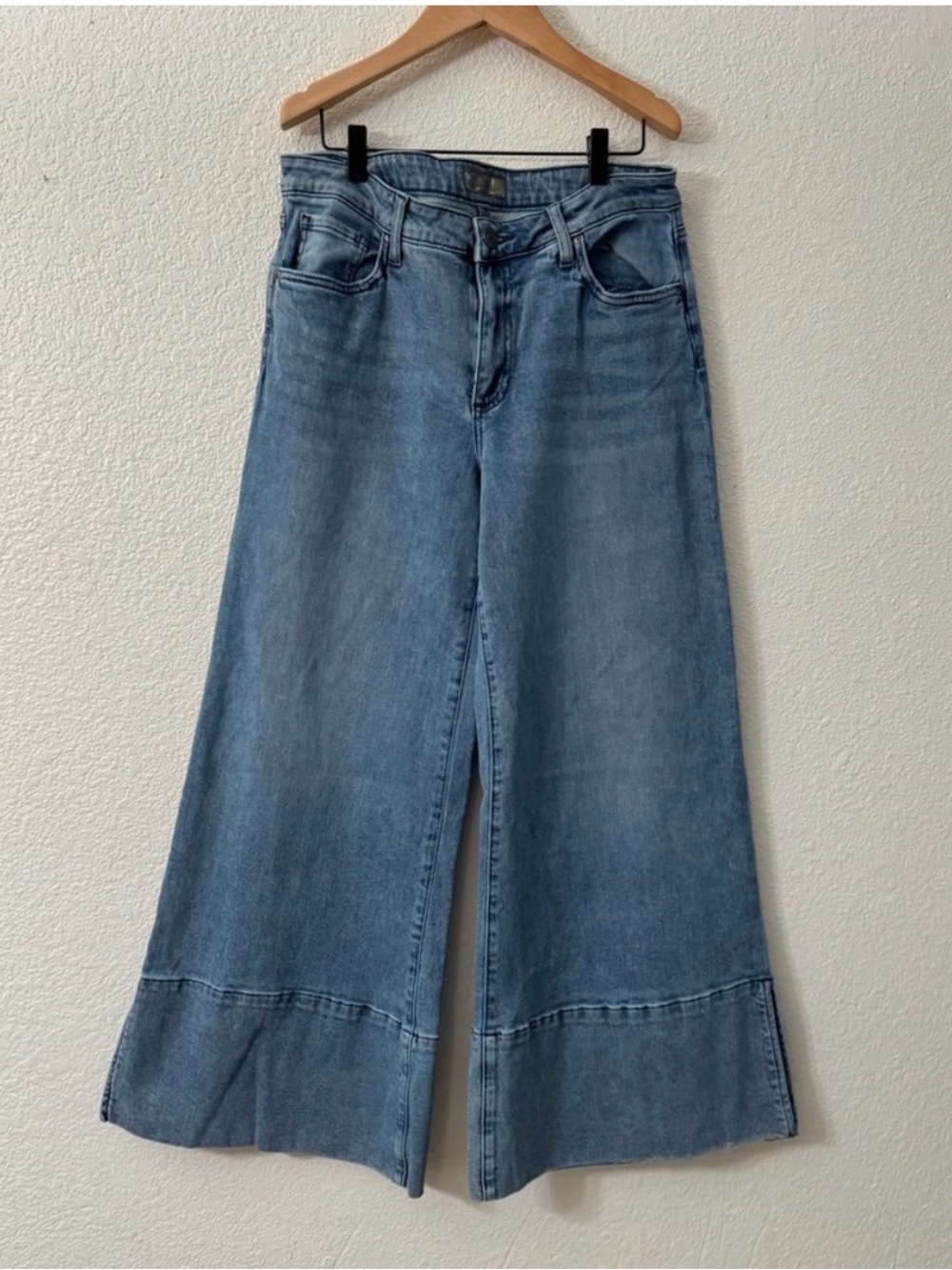 Kut from the Kloth Goldie Wide Leg Jeans - 12 - Picture 2 of 3